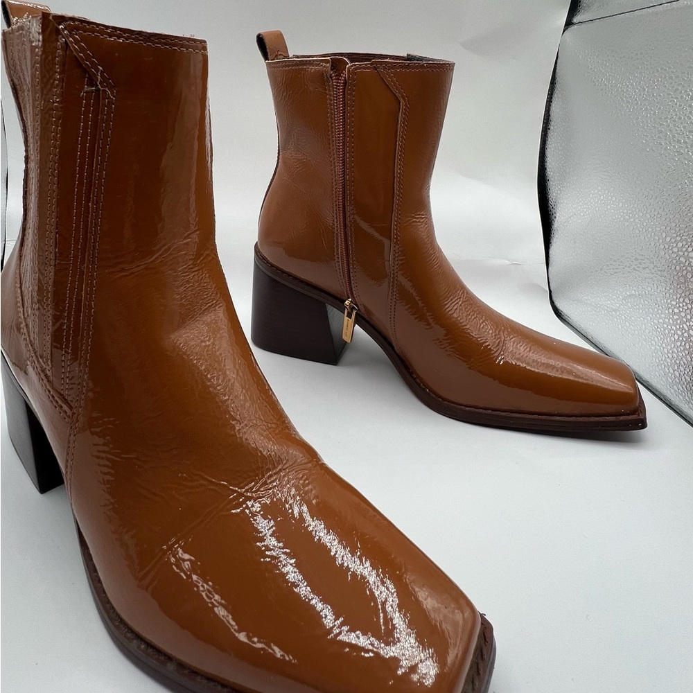 Vince Camuto Brown Winter Rain Boots with Chunky Heel and Square Toe
